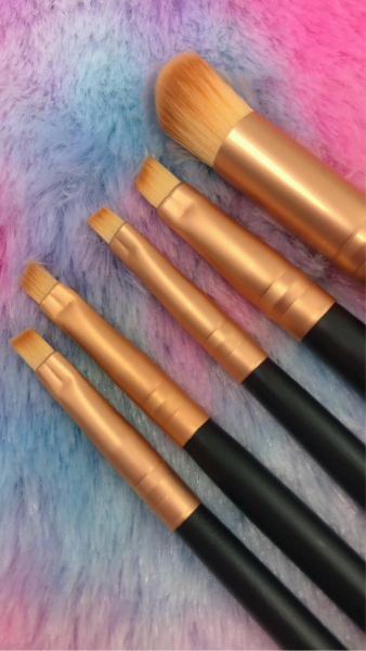 فراشي ميكاب MAKEUP BRUSH